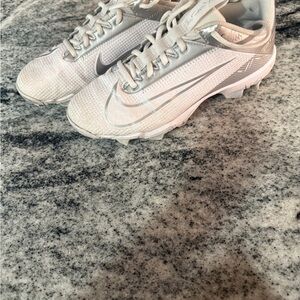 Nike vapor football cleats White and Gray